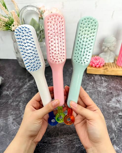 Self Cleaning Hair Comb
